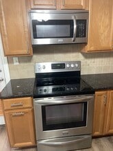 1400 Harford Square Dr in Edgewood, MD - Foto de edificio - Building Photo