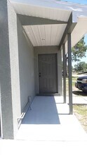 6221 Coniston Ter in North Port, FL - Building Photo - Building Photo