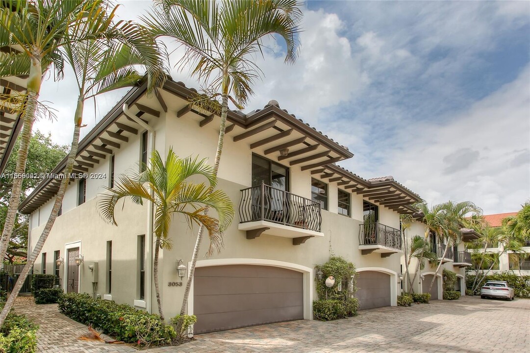 3053 Indiana St in Miami, FL - Building Photo