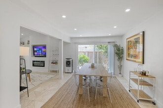 398 Pinehurst Ave in Los Gatos, CA - Building Photo - Building Photo
