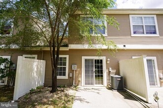 420 Parkview Ct in Salisbury, MD - Building Photo - Building Photo