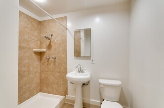 2722 Reynard Way in San Diego, CA - Building Photo - Building Photo