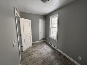 1037 Orchard St in Toledo, OH - Building Photo - Building Photo