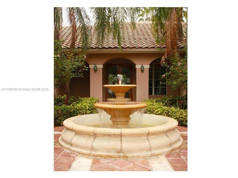 12124 St.Andrews Pl in Miramar, FL - Building Photo