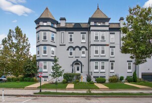 2917 13th St NW in Washington, DC - Building Photo