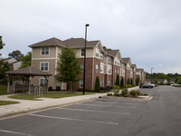 Brooke Pointe Apartments in Concord, NC - Building Photo - Building Photo