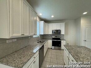2858 Ridge Berry Rd in New Braunfels, TX - Building Photo - Building Photo