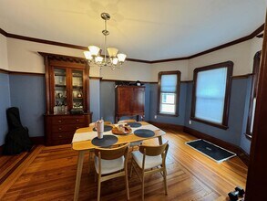 29 Fairmont Ave, Unit 2 in Cambridge, MA - Foto de edificio - Building Photo