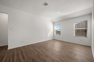 3206 Dusted Daisey St in Pflugerville, TX - Building Photo - Building Photo