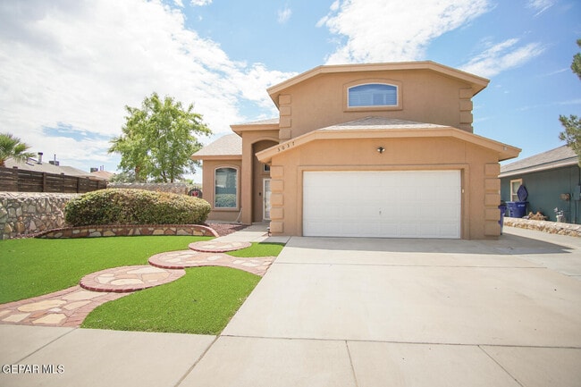 3037 Tierra Agave Dr in El Paso, TX - Building Photo - Building Photo