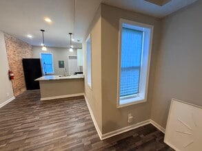 4654 York Rd, Unit Unit 2 in Baltimore, MD - Building Photo - Building Photo