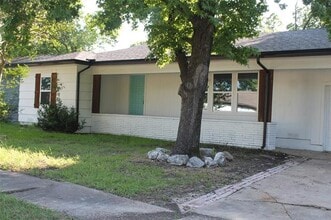 1014 S Lake St in Cooper, TX - Building Photo - Building Photo