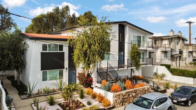 Peck Apartments in Manhattan Beach, CA - Building Photo - Building Photo