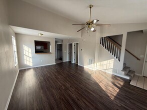 5305 E Trikalla Dr in Columbia, MO - Building Photo - Building Photo