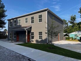 2001 Shady Ave in Fayetteville, AR - Building Photo