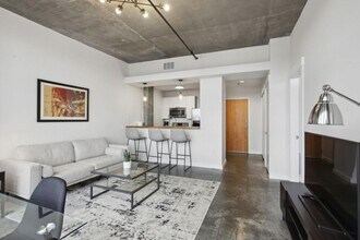 245 North Highland Avenue Northeast in Atlanta, GA - Foto de edificio - Building Photo