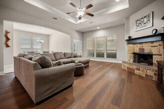 909 Thistle Hl Trl in Weatherford, TX - Building Photo - Building Photo