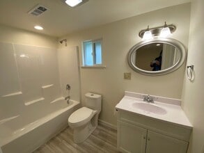 4303 Horseman Ln in Eureka, CA - Building Photo - Building Photo