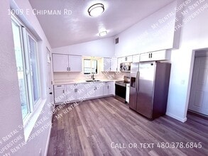 1009 E Chipman Rd in Phoenix, AZ - Building Photo - Building Photo