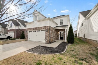 2160 Welltown Ln in Murfreesboro, TN - Foto de edificio - Building Photo