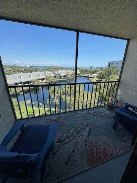 7922 Sailboat Key Blvd S, Unit 104 in South Pasadena, FL - Building Photo - Building Photo