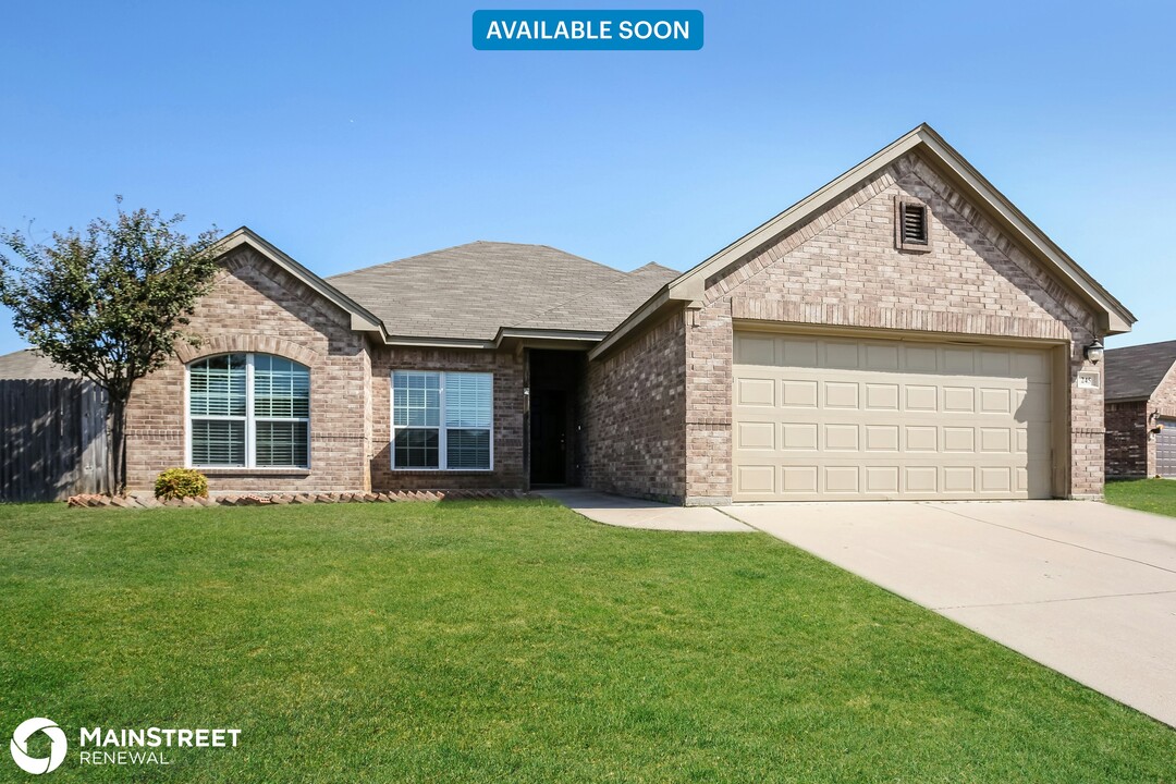 245 Kennedy Ct in Crowley, TX - Building Photo