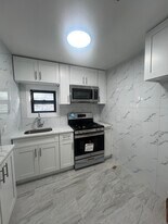 7208 Tonnelle Ave in North Bergen, NJ - Building Photo