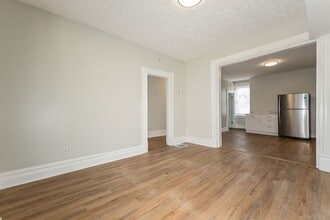 4 Kuhn St in Pittsburgh, PA - Building Photo - Building Photo