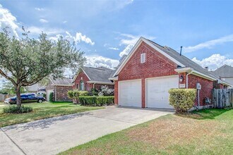 12619 Colony Hill Ln in Houston, TX - Building Photo - Building Photo