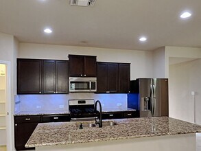 721 Brown Thrasher in San Antonio, TX - Building Photo - Building Photo