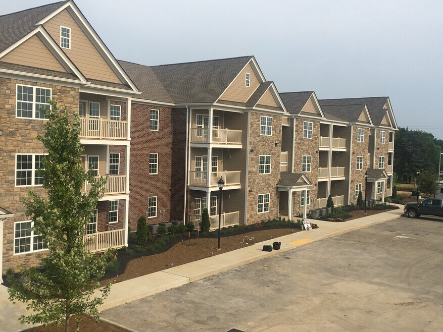 Saddlebrook Senior Apartments Lebanon, TN Apartments For Rent