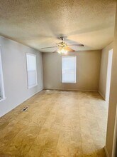 411 N Jefferson St in Junction City, KS - Building Photo - Building Photo