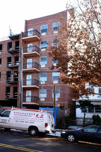 138-06 35th Ave in Flushing, NY - Building Photo - Building Photo