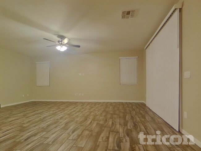 12042 W Fillmore St in Avondale, AZ - Building Photo - Building Photo