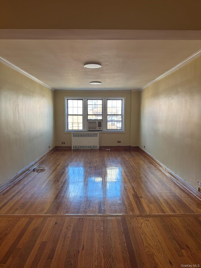 102-40 67th Dr in Queens, NY - Building Photo - Building Photo