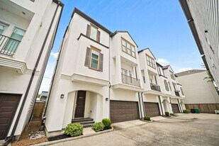 919 W 17th St in Houston, TX - Building Photo