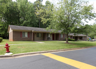 Coachwood Apartments in Hillsborough, NC - Foto de edificio - Building Photo