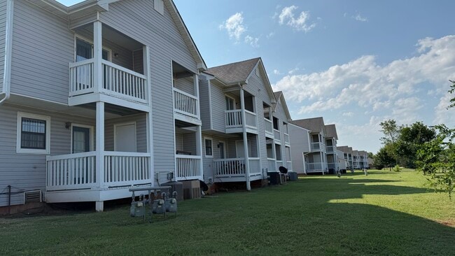 Victoria Park of Edmond in Edmond, OK - Building Photo - Building Photo