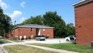 First Street Apartments in Augusta, GA - Building Photo - Building Photo