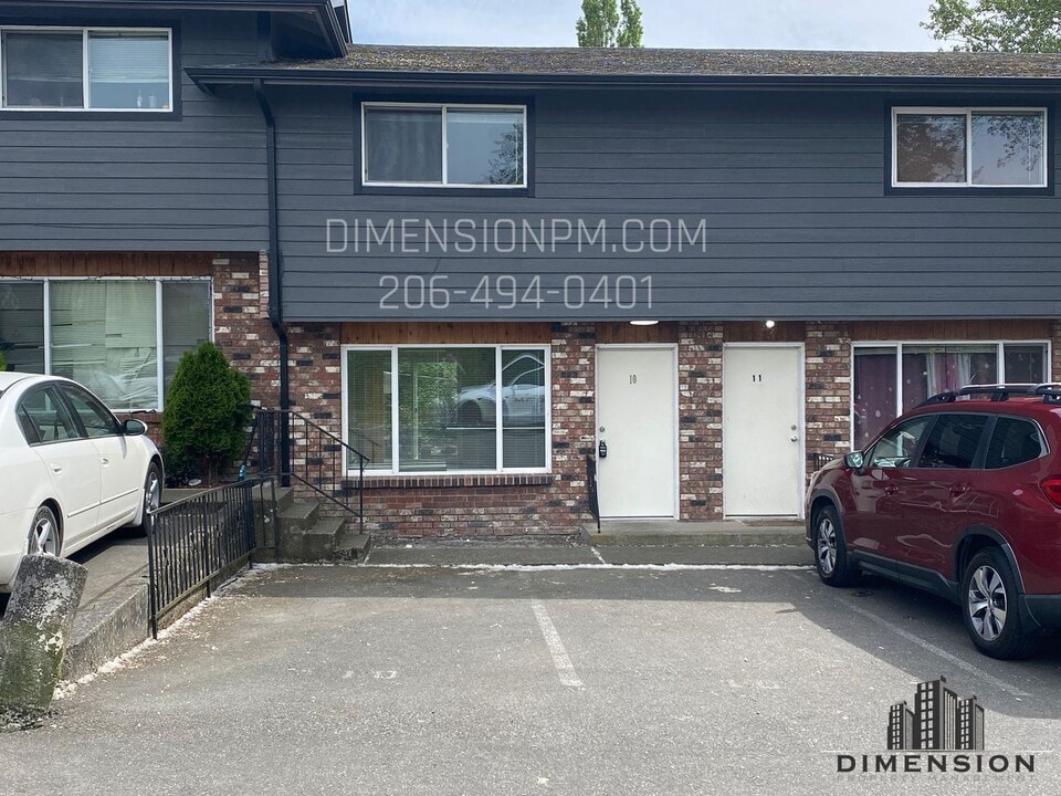1601 N. LaVenture Rd in Mount Vernon, WA - Foto de edificio