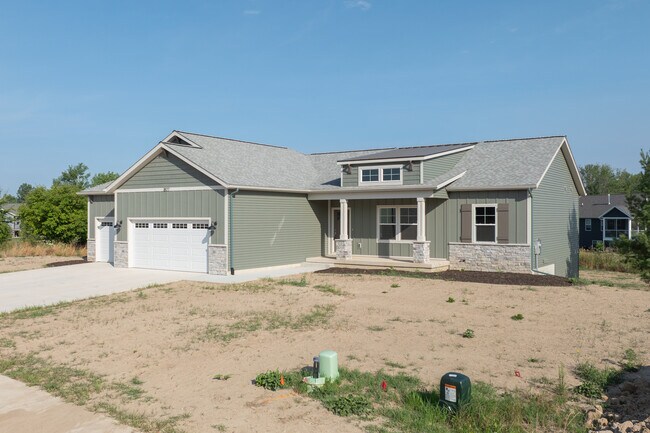 4888 Gordonshire NW in Walker, MI - Building Photo - Building Photo