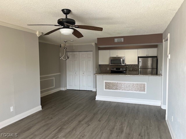 property at 5321 Summerlin Rd