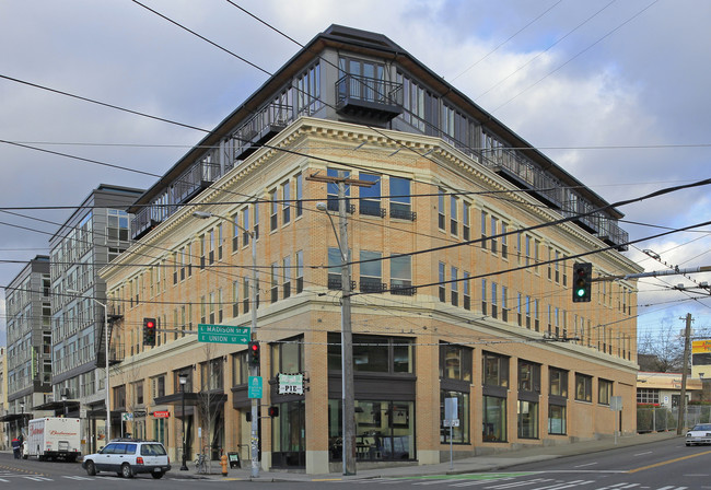 The Trace Lofts in Seattle, WA - Building Photo - Building Photo