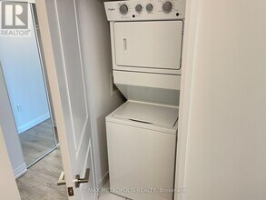 55-2555 Smooth Rose Ct in Toronto, ON - Building Photo - Building Photo