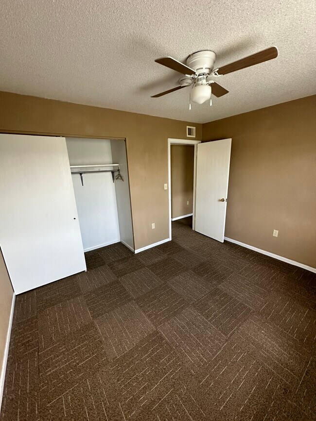 1524 W 14th Street in Chanute, KS - Building Photo - Building Photo