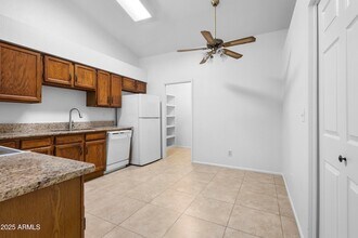 5136 E Evergreen St in Mesa, AZ - Building Photo - Building Photo