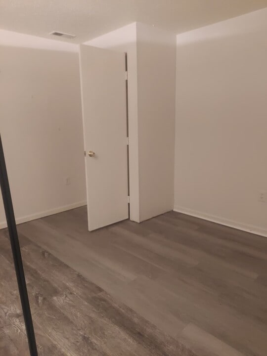 10507 Lake Arbor Way, Unit 202-365-4246 in Bowie, MD - Building Photo