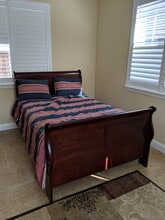 735 W Redlands Ave in Tracy, CA - Foto de edificio - Building Photo