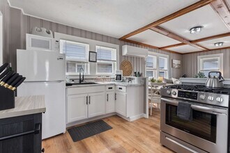 2 Island Path in Hampton, NH - Building Photo - Building Photo