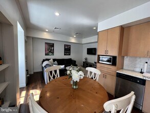 258 S 18th St in Philadelphia, PA - Building Photo - Building Photo